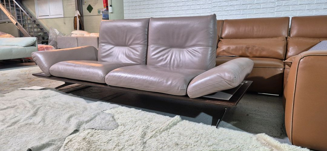 한샘 바흐801 이태리 마스트로또 천연 통가죽 3인 소파 이미지