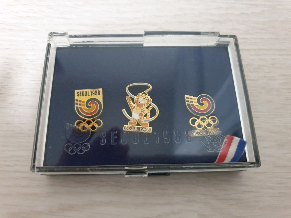 88서울 올림픽 기념배지 3종셋트 /화폐/장식품 이미지