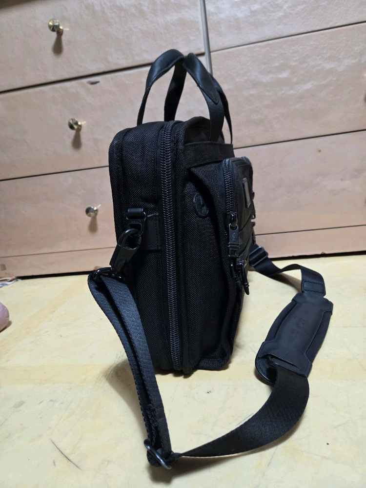 투미 정품 티패스 랩탑 브리프케이스 이미지