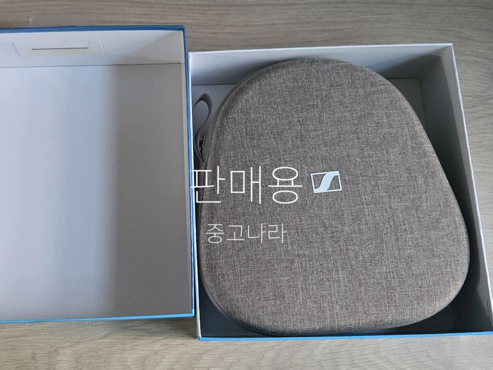 젠하이저 모멘텀4 블루투스 무선 헤드폰 화이트 이미지