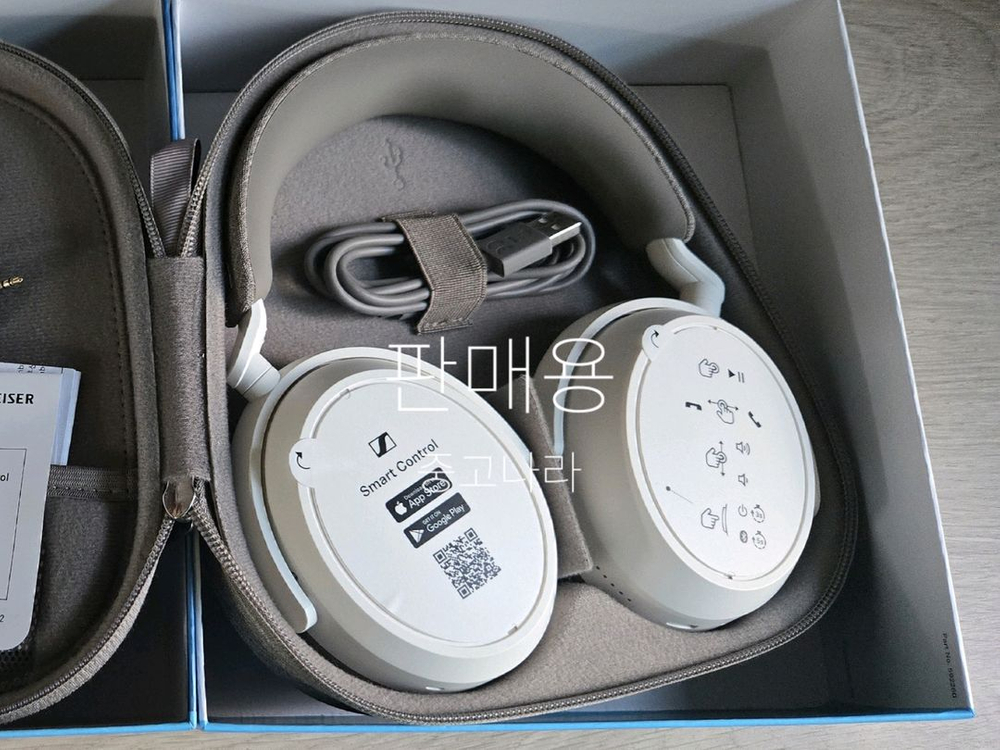 젠하이저 모멘텀4 블루투스 무선 헤드폰 화이트 이미지