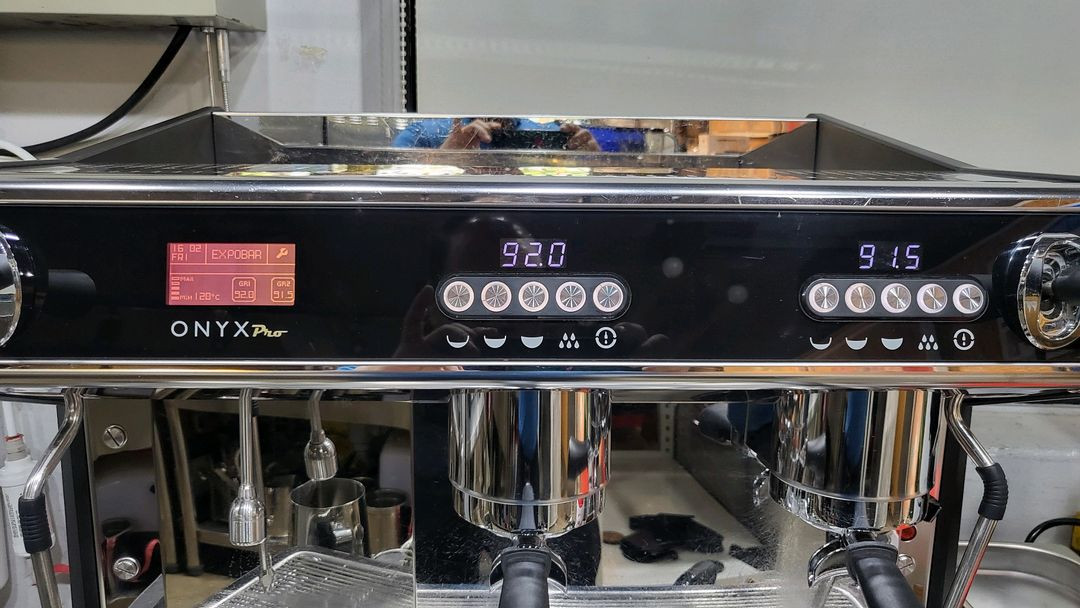 엑스포바크렘 오닉스프로 커피머신 펠리체 자동 그라인더 포함 이미지