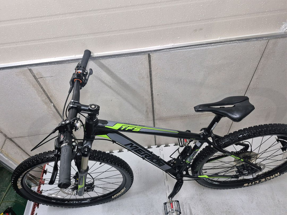 메리다 빅세븐 500 MTB 자전거 이미지