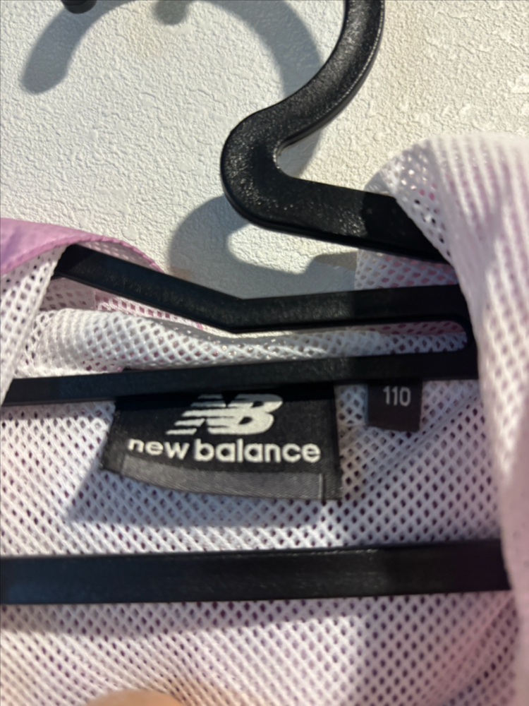 뉴발란스 매쉬소재 여아 바람막이 110 이미지