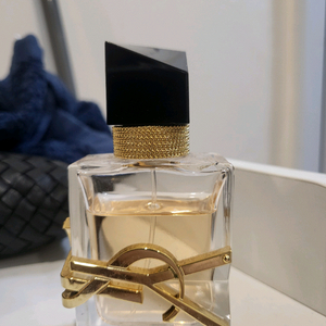 입생로랑 리브르 오 드 뚜왈렛 50ml 이미지