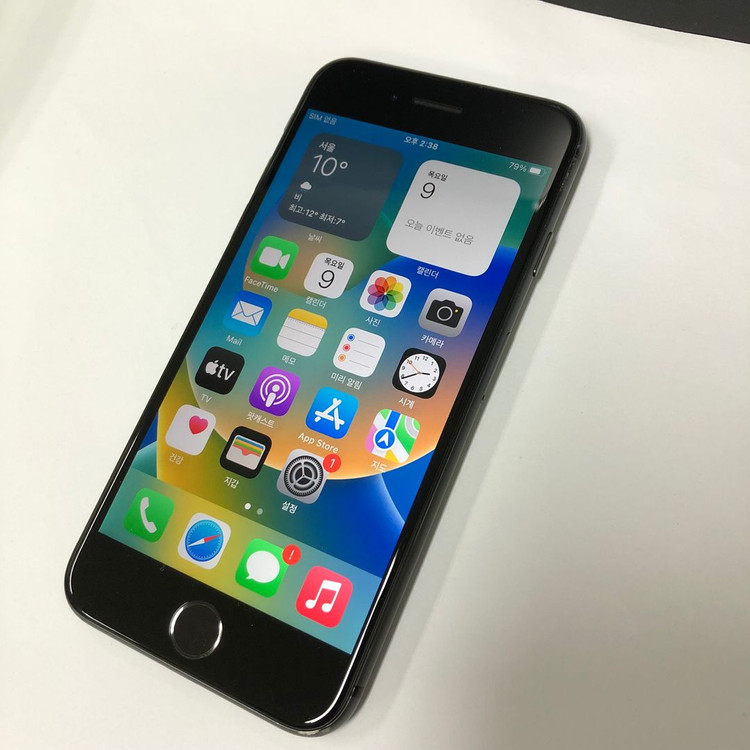 아이폰8 64GB 블랙 중고폰 배터리100% 기능정상 카메라정상 211100 이미지