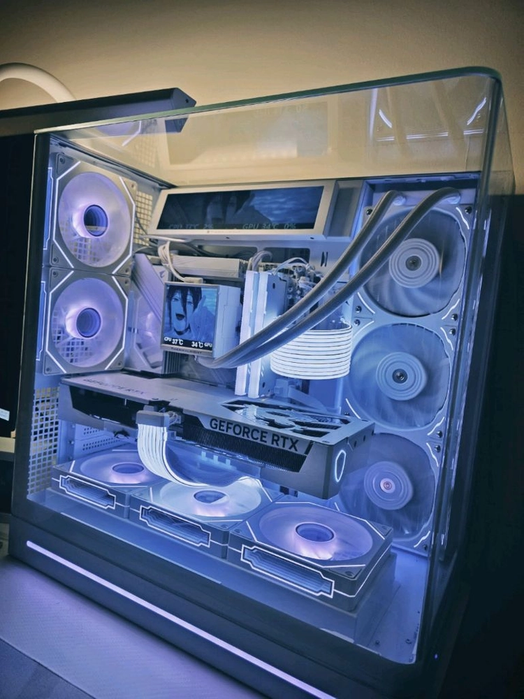라이젠 9800X3D RTX5080 화이트 신품PC 이미지