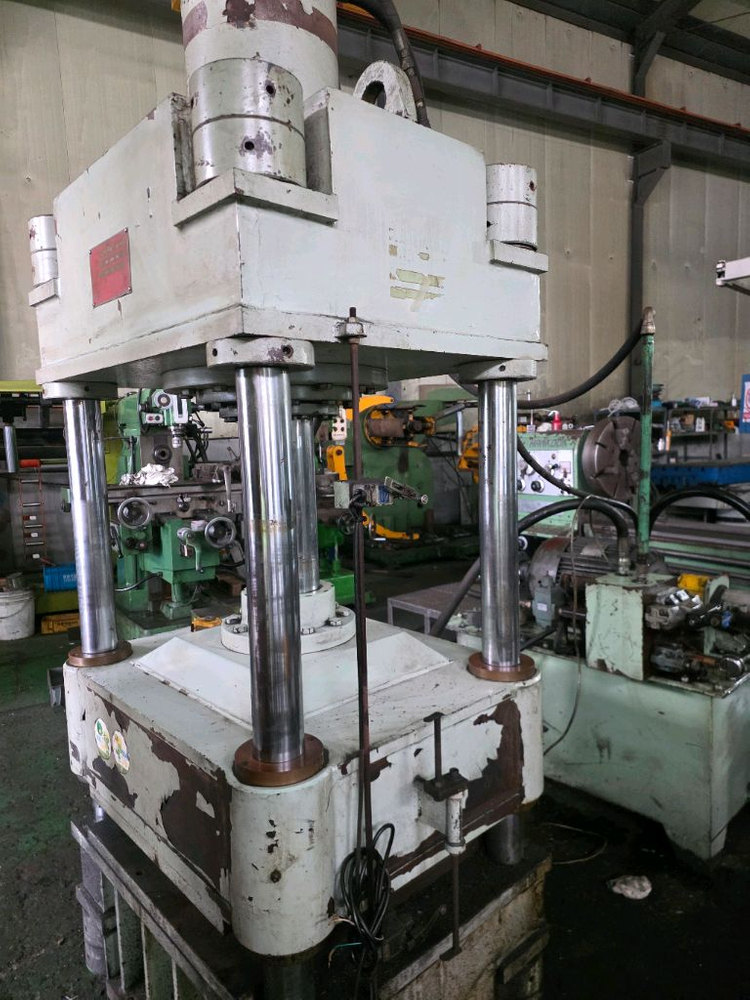 특A급. 산업 현장에서 유용하게 사용되는 유압 프레스80톤 사주식 소개합니다 이미지