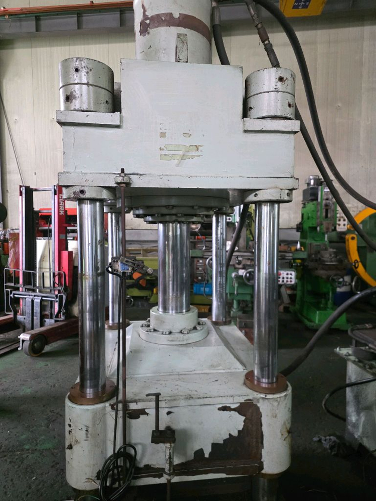 특A급. 산업 현장에서 유용하게 사용되는 유압 프레스80톤 사주식 소개합니다 이미지