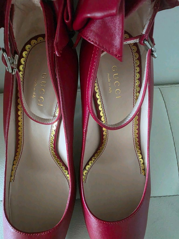 구찌 하이힐 (정품 이미지