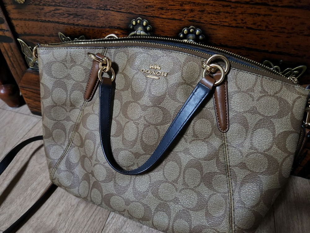 코치 스몰 켈시 사첼 토트/크로스백 이미지