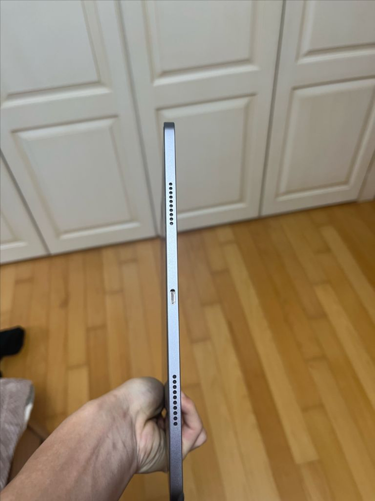 아이패드 프로 6세대 12.9 + 매직키보드(정품) + 애플팬슬 2세대 이미지