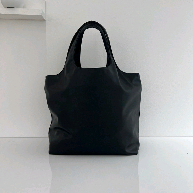 아페쎄 니논 토트백 이미지