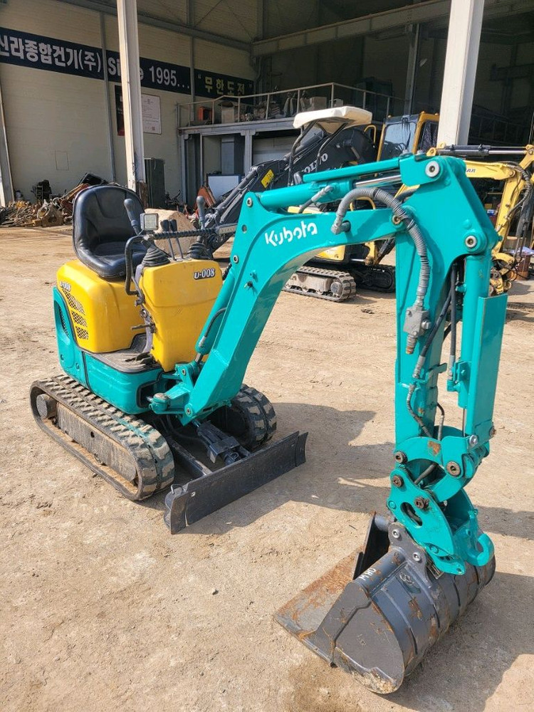 쿠보타 U-008 미니굴삭기입니다 이미지