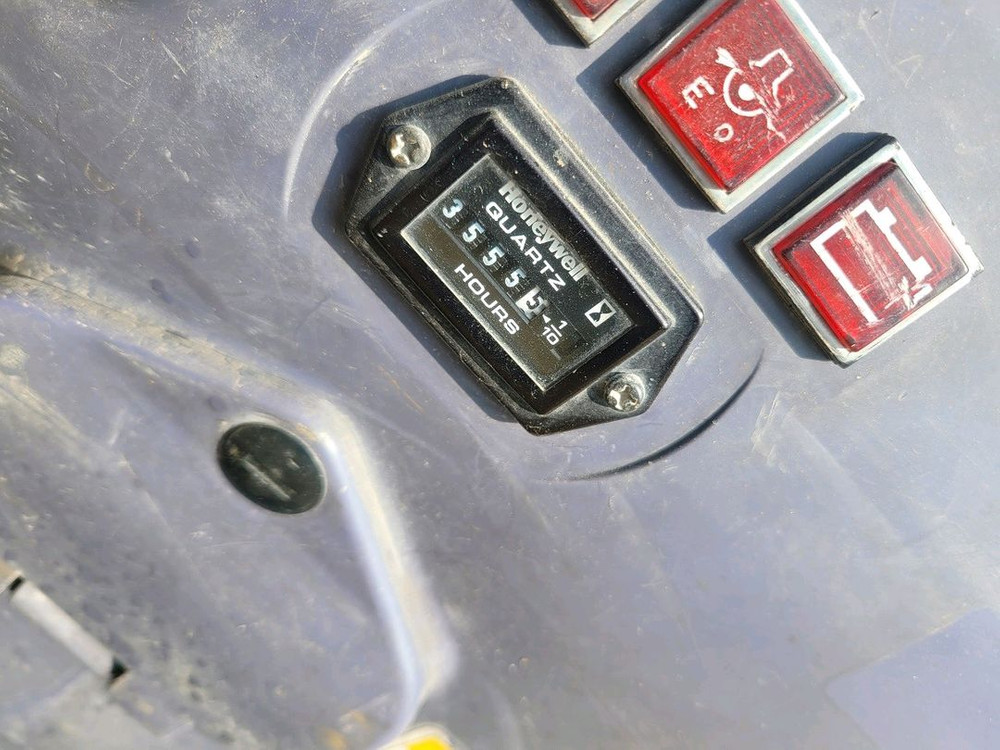 쿠보타 U-008 미니굴삭기입니다 이미지