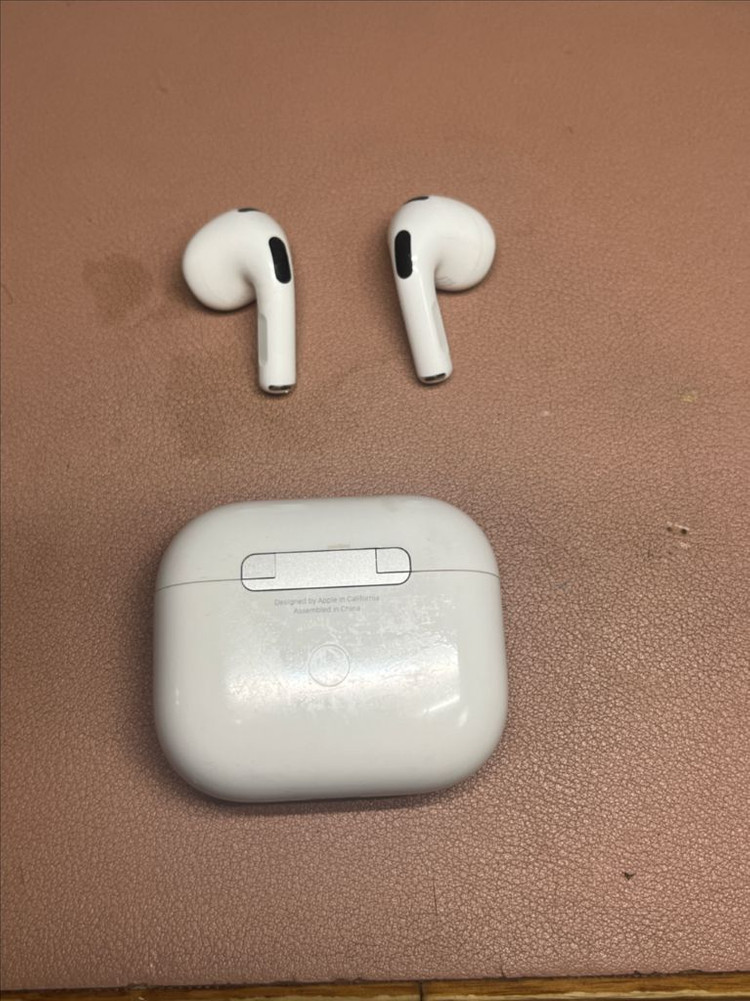 에어팟 3세대 이미지