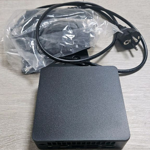 [개봉 새제품] mini pc ASUS NUC 13ANKI5000 i5 16GB 512GB 이미지