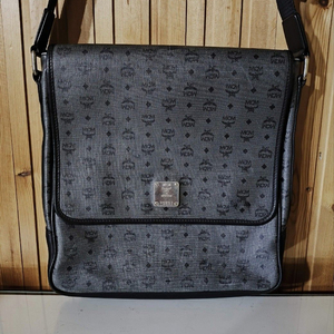 MCM 비세토스 메신저백 크로스백 이미지