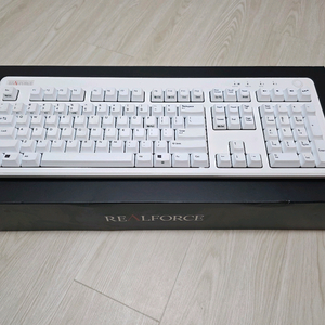 리얼포스 R3 키보드 R3HB21 화이트 영문배열 저소음 풀 키보드 45g 이미지