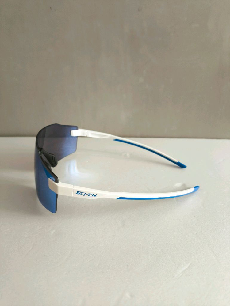 (새상품)공용 초경량 스포츠 고글 런닝 등산 자전거 선글라스 이미지