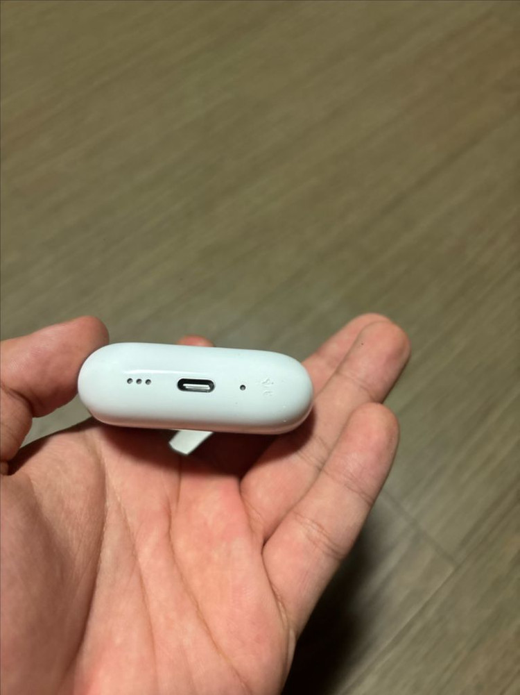 에어팟 프로3 본체 S급 이미지
