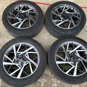 그랜져gn7 18인치 휠타이어 이미지