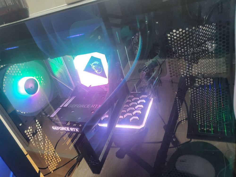 게이밍컴퓨터PC 본체 팝니다 이미지