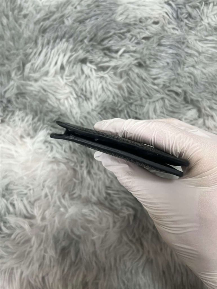 루이비통 모노그램 이클립스 반지갑 이미지