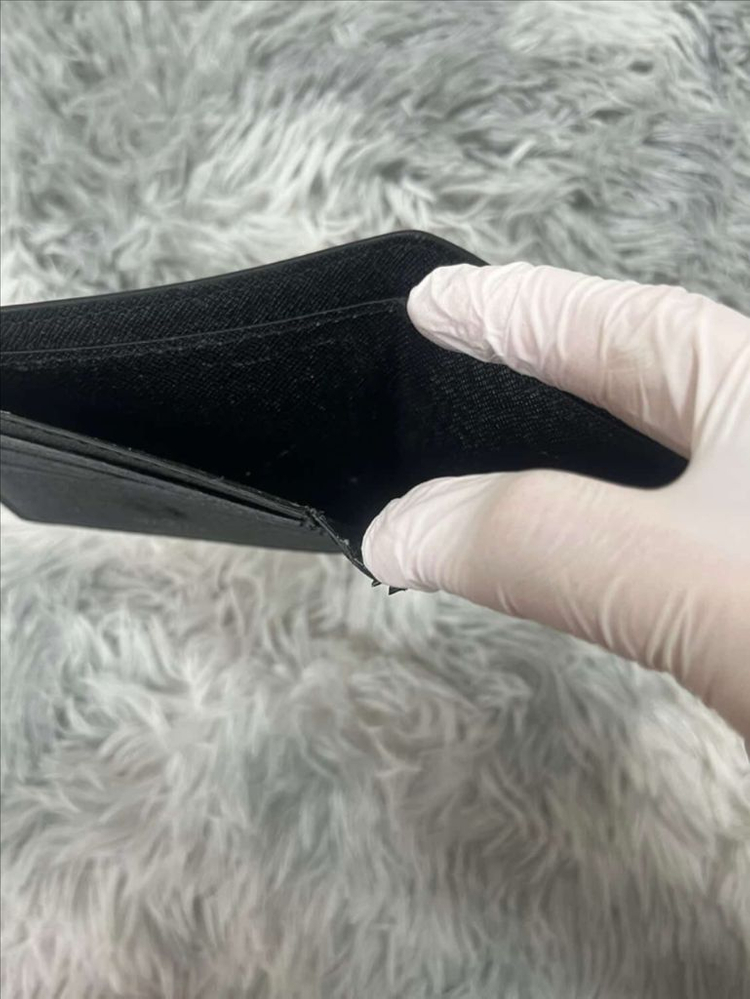 루이비통 모노그램 이클립스 반지갑 이미지