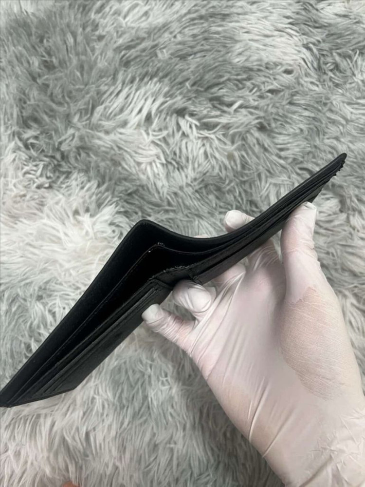 루이비통 모노그램 이클립스 반지갑 이미지