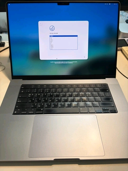 맥북 프로 M1 Pro 16인치 스페이스 그레이 이미지
