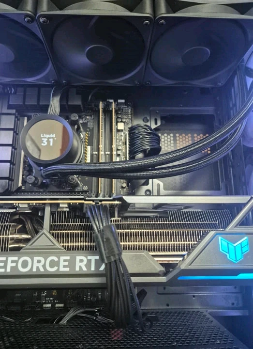 AMD 라이젠9 7950X RTX 4080 SUPER 이미지