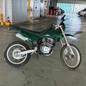 엔듀로 오프로드 바이크 이미지