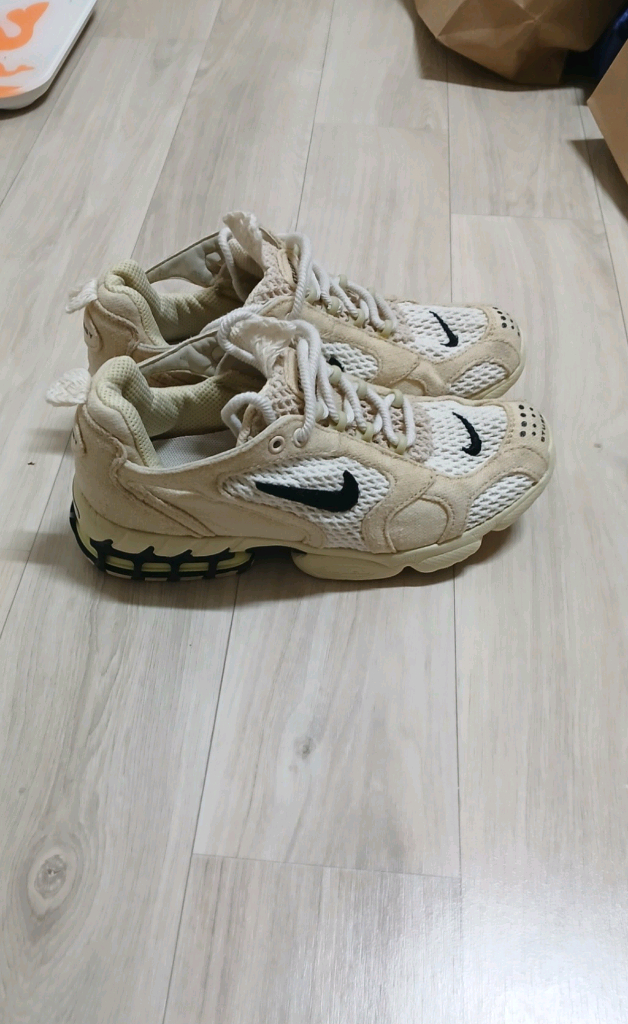 여성신발 나이키 에어 스투시 운동화 이미지