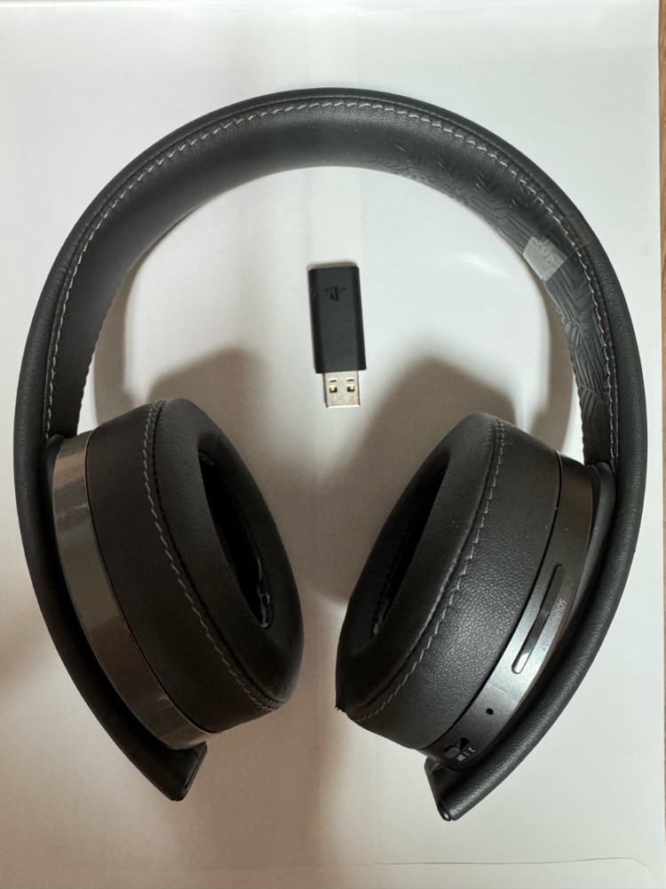 [풀박스] 플스 골드 무선 헤드셋 라스트 오브 어스 2 에디션 (PS4/PS5 호환) 이미지