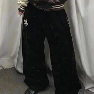 쥬시꾸뛰르 빈티지 벨벳 트랙 팬츠 이미지