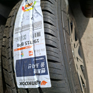 19515 195R15 한국타이어 LT 포터사륜,봉고사륜 타이어 (정품)신품 팝니다 이미지