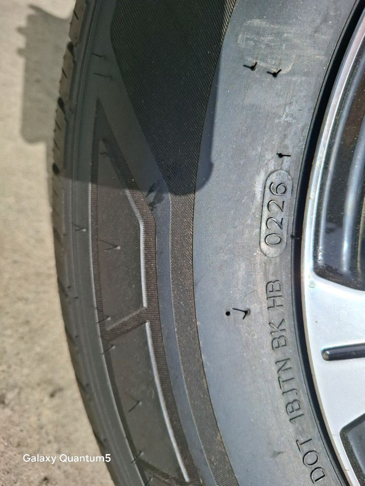 19515 195R15 한국타이어 LT 포터사륜,봉고사륜 타이어 (정품)신품 팝니다 이미지