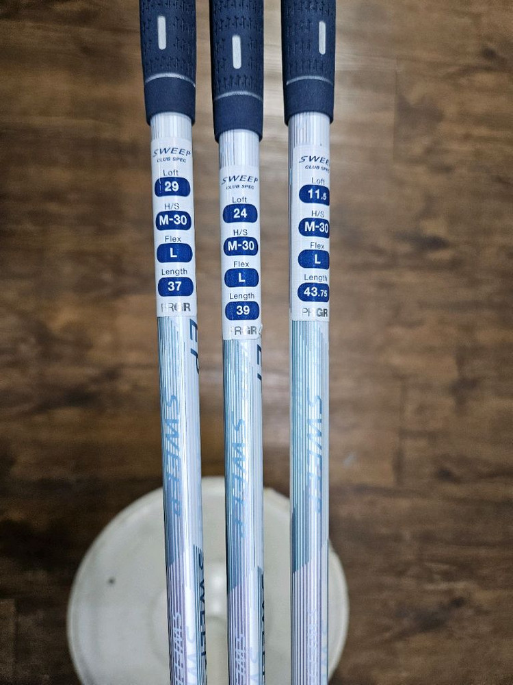 PRGR SWEEP 여성 골프채 풀세트 이미지