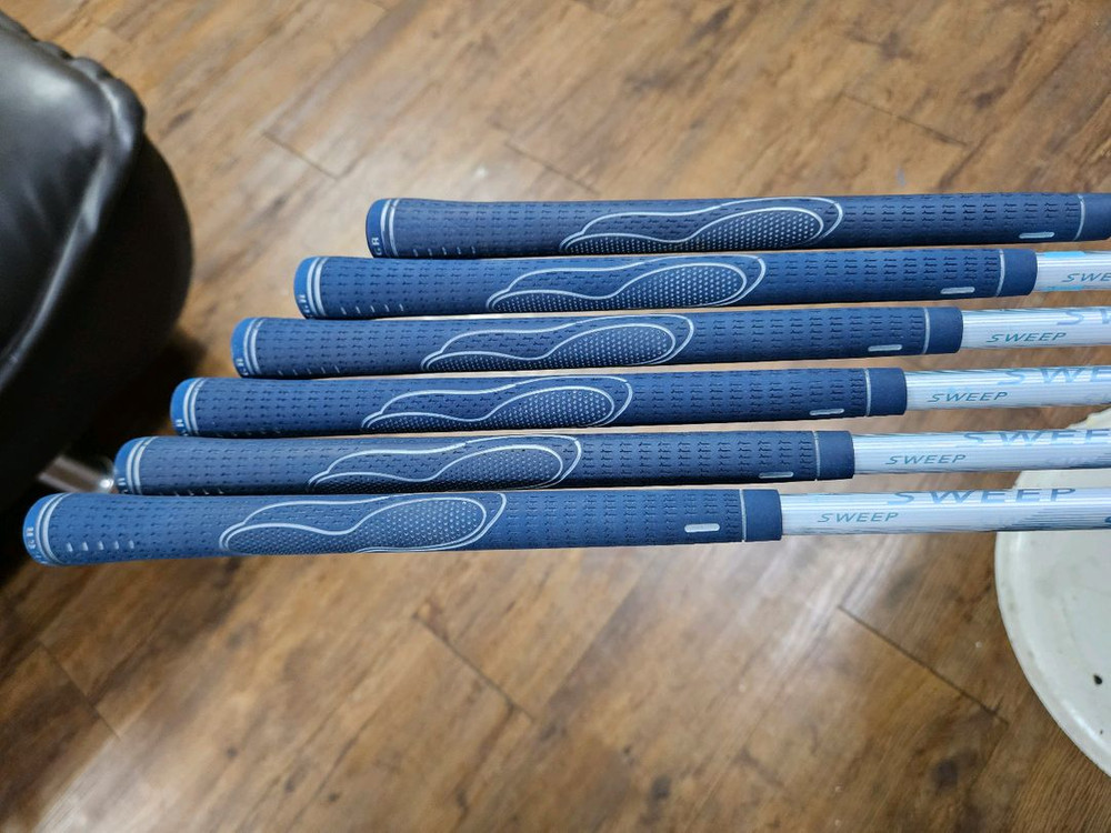 PRGR SWEEP 여성 골프채 풀세트 이미지