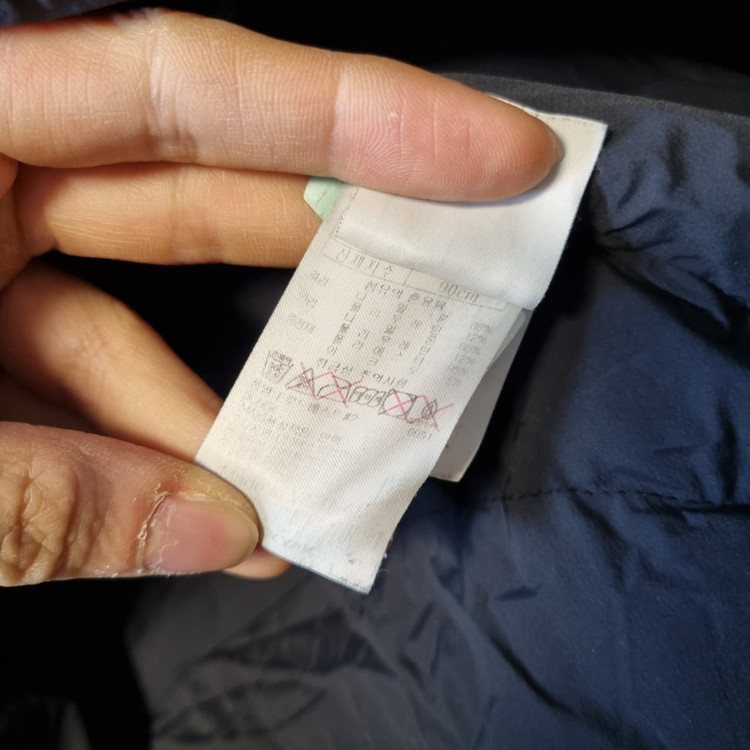 블랙야크 여성 다크그레이 패딩 조끼 90 메이커광 이미지