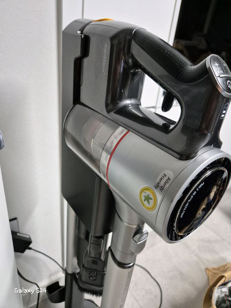 LG 코드제로 A9 무선청소기 이미지