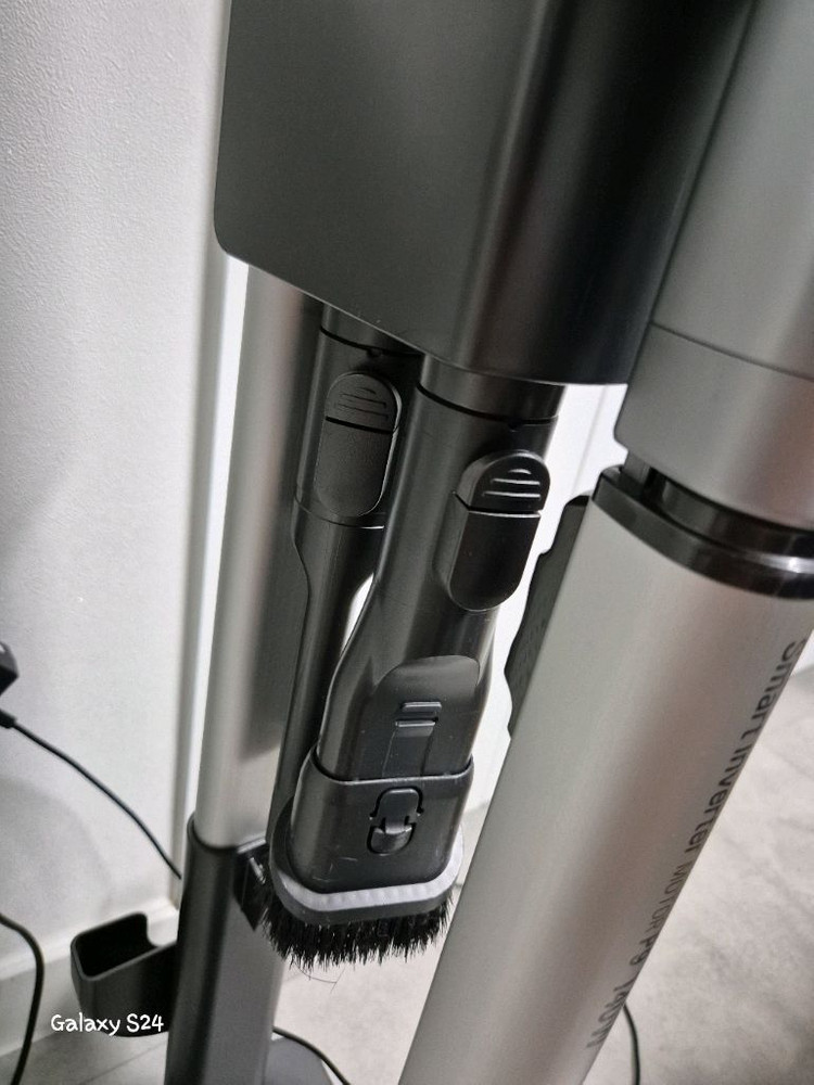 LG 코드제로 A9 무선청소기 이미지