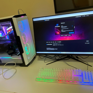 커스텀 pc 화이트 i9 고사양 조립형 게이밍 컴퓨터 이미지