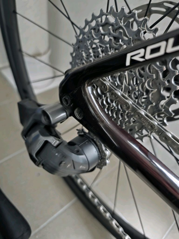 스페셜라이즈드 루베 콤프 스램 라이벌 무선 구동계 + clx 알피니스트 휠셋 이미지