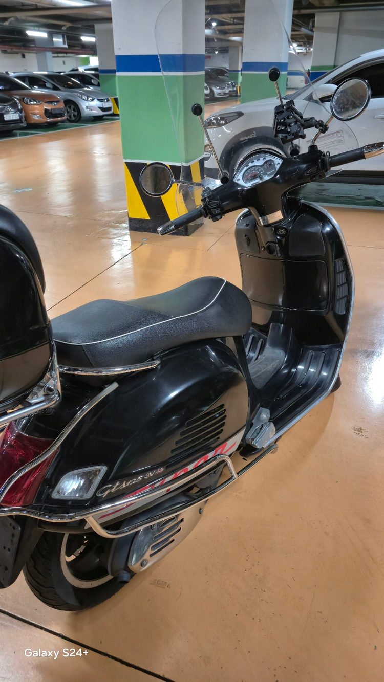 베스파 gts125 super 이미지
