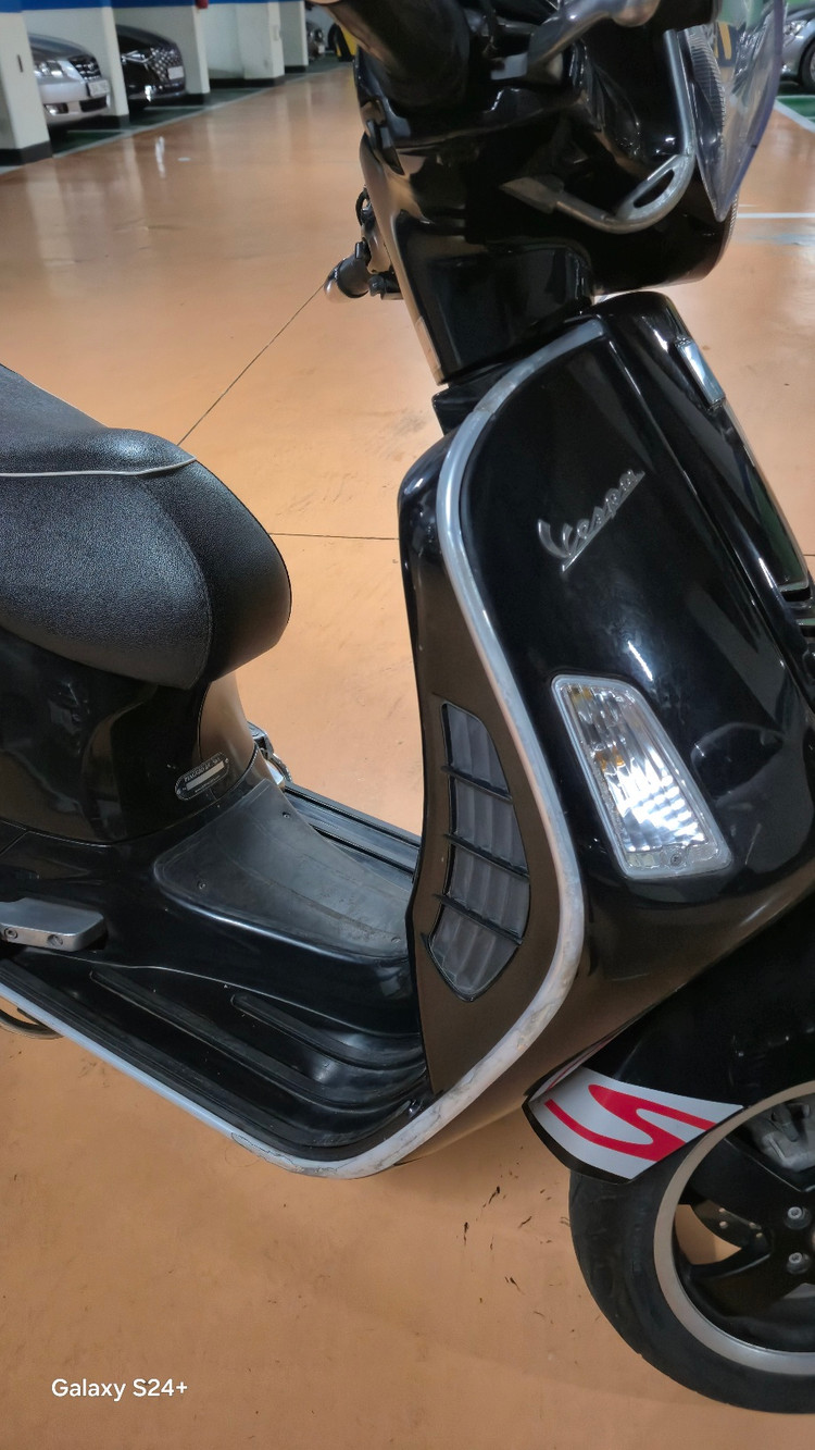 베스파 gts125 super 이미지