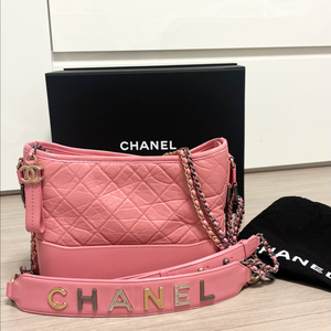 샤넬 가브리엘호보백 뉴미듐 레터링스트랩 이미지