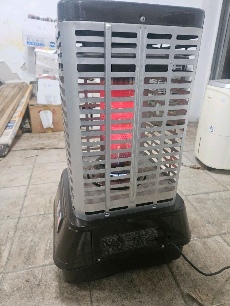 파세코 P-15000F 40평형석유난로 등유난로 로터리난로 히터난로 팬타입난로 온풍기 열풍기 이미지