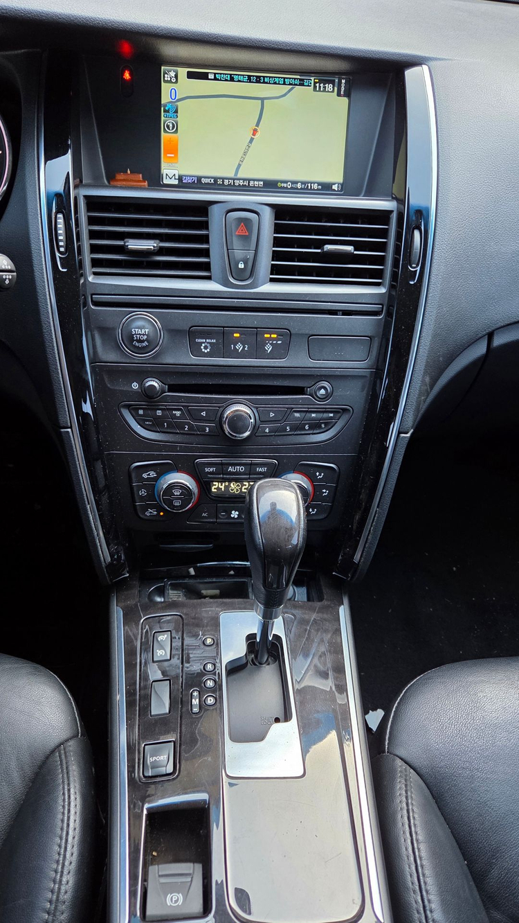 르노삼성 sm7 올뉴SM7 폐차로 부품판매 합니다 이미지